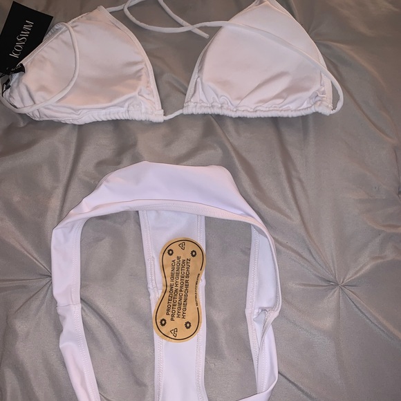 Minimal Two piece thong Bikini - Picture 5 of 7